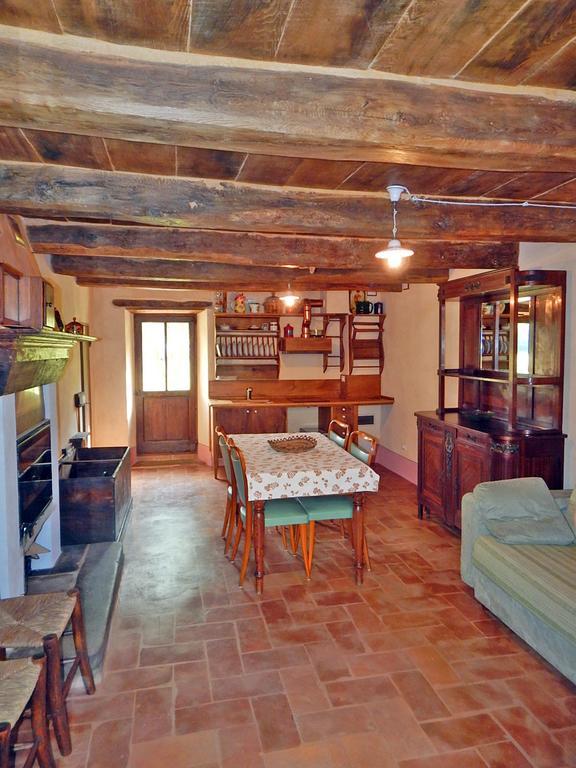 Pieve di Cà Maggiore Firenzuola Quarto foto